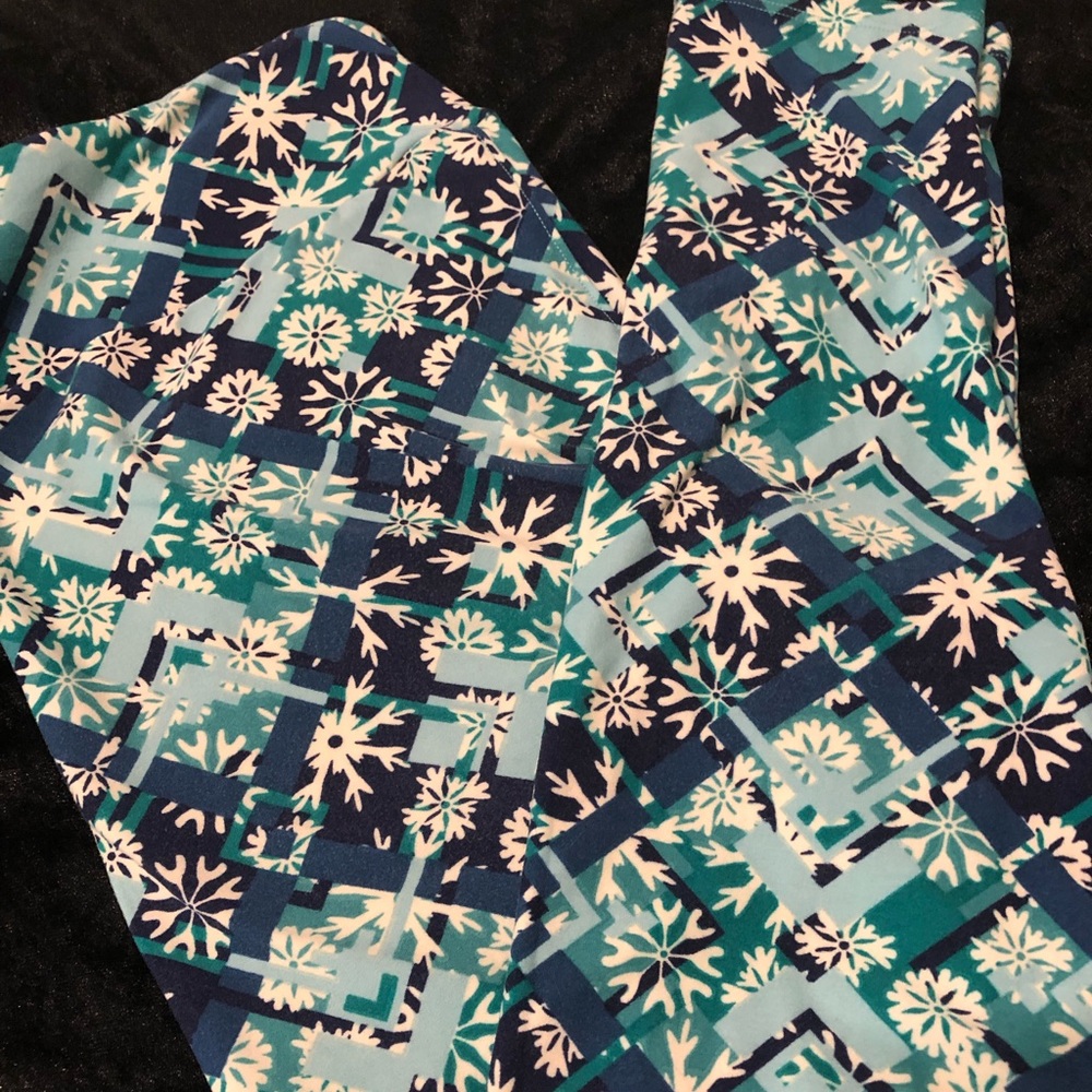 LuLaRoe Snowflake